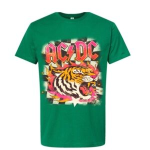 Gildan Green Graphic Tee with Checkered Design AC/DC Tiger graphic soft style